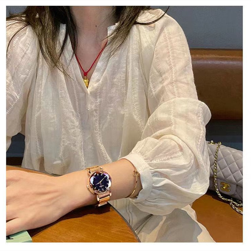 2022 Women Watch Fashion with Japanese Quarts Movement  34 mm Circular Shape and different Band Colors