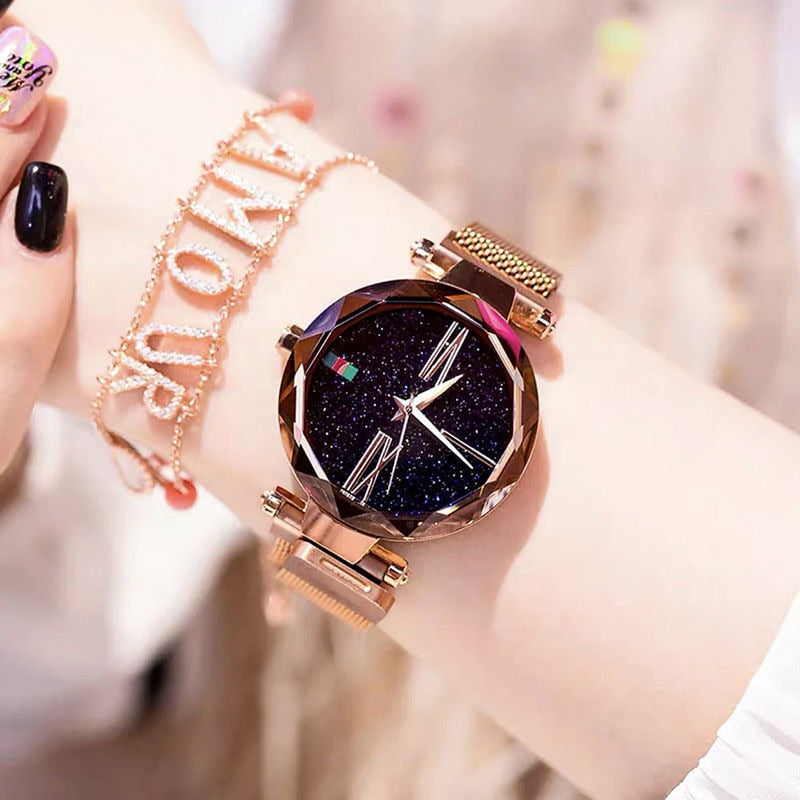 2022 Women Watch Fashion with Japanese Quarts Movement  34 mm Circular Shape and different Band Colors