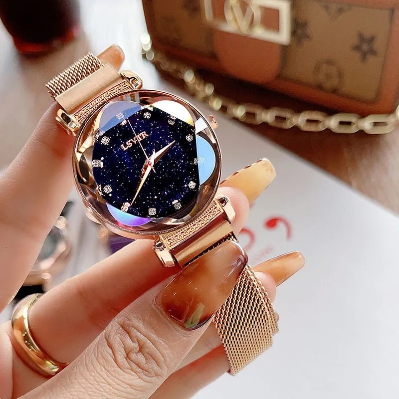 2022 Women Watch Fashion with Japanese Quarts Movement  34 mm Circular Shape and different Band Colors