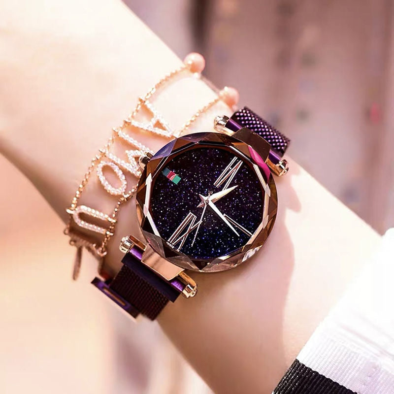 2022 Women Watch Fashion with Japanese Quarts Movement  34 mm Circular Shape and different Band Colors