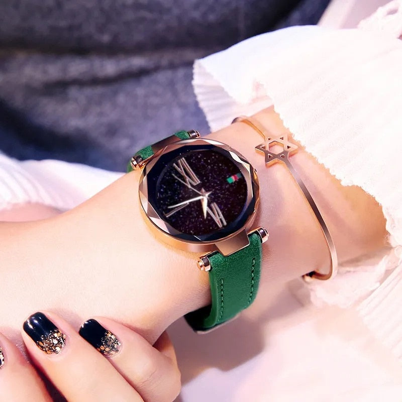 2022 Women Watch Fashion with Japanese Quarts Movement  34 mm Circular Shape and different Band Colors