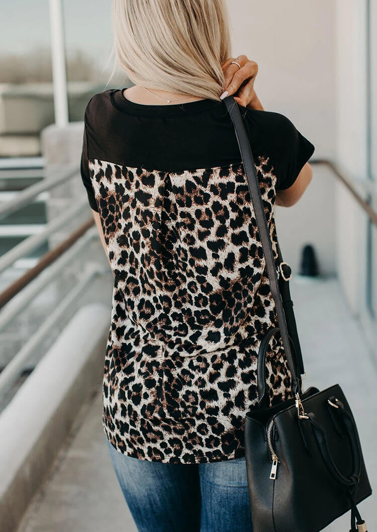 Linda T-shirt com decote em V com Bolso de Leopardo Tee Feminina com Manga Curta