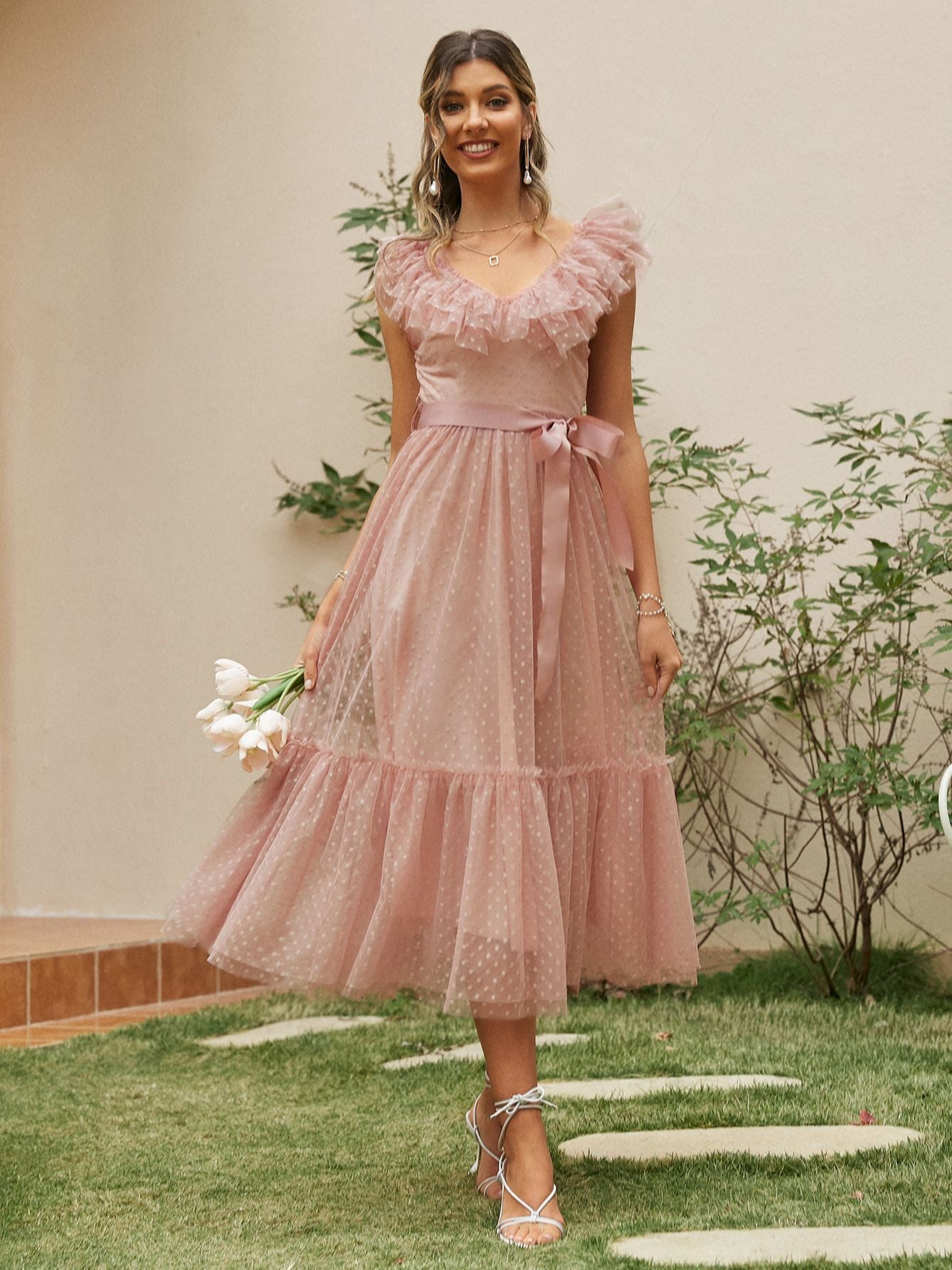 Elegante vestido sem costas com decote em v malha bolinhas perfeito para verão e primavera