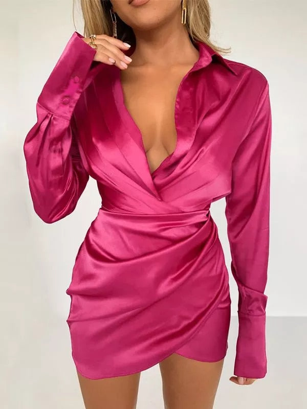 Vestido de cetim sólido com manga longa em v decote ruched wrap bodycon